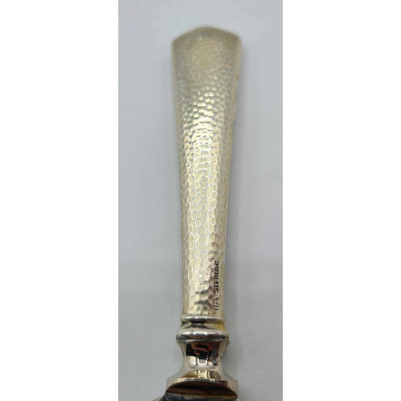 Antique Hammered Sterling Silver Handle Pie Server. Marked & Monogrammed 'A' - Picture 7 of 11